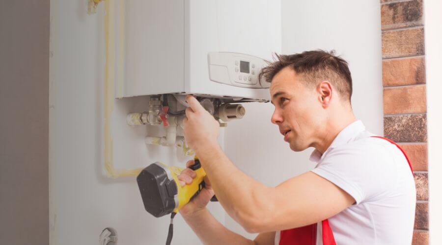 Local expert plumbing services in Latham, IL